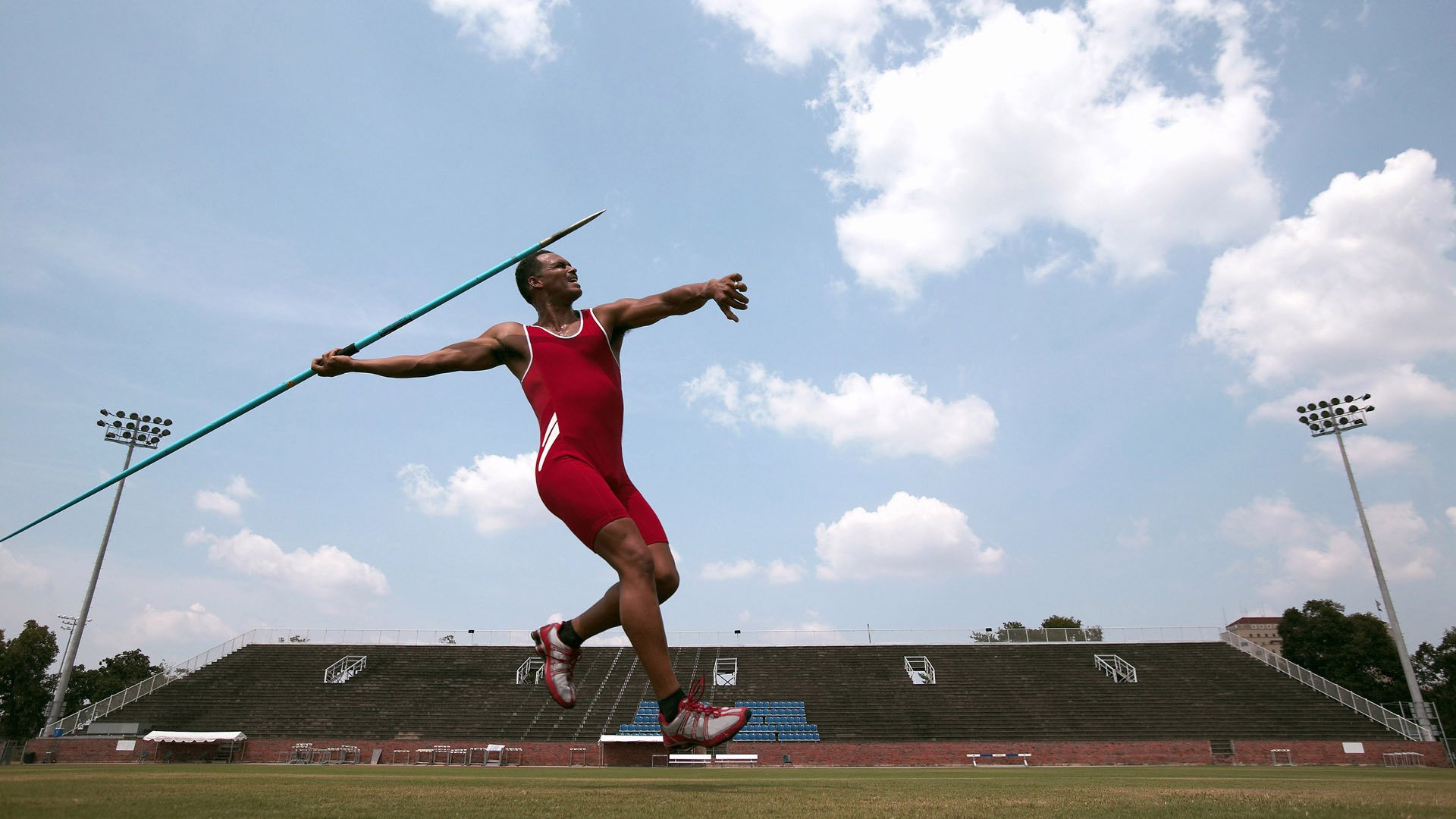 2026世界杯焦点战，卡塔尔黄金一代力克塞内加尔，亚洲足球迎来历史性破局