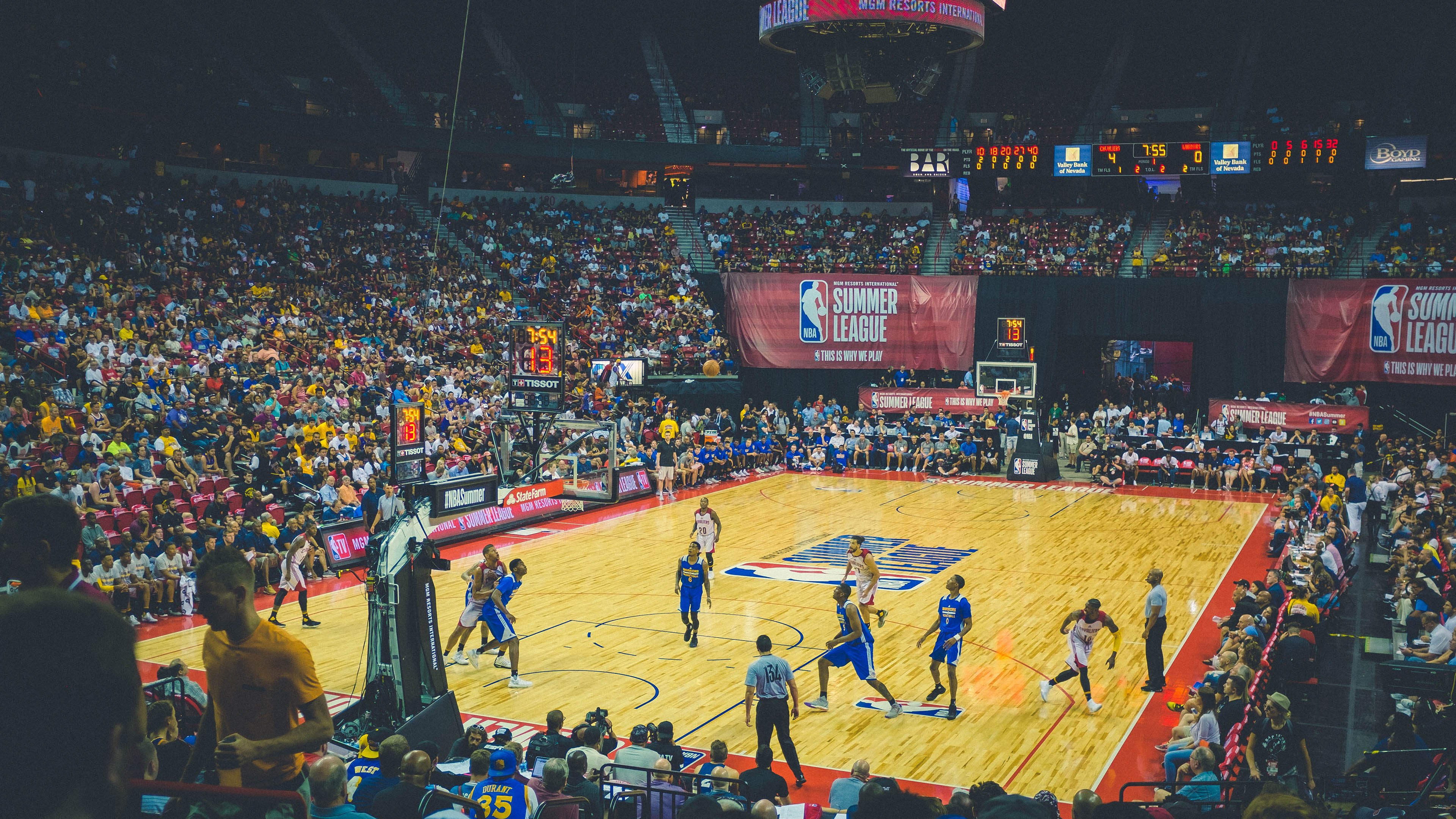 罗德里戈掌控比赛走势，荷兰帮高效收割莱比锡红牛